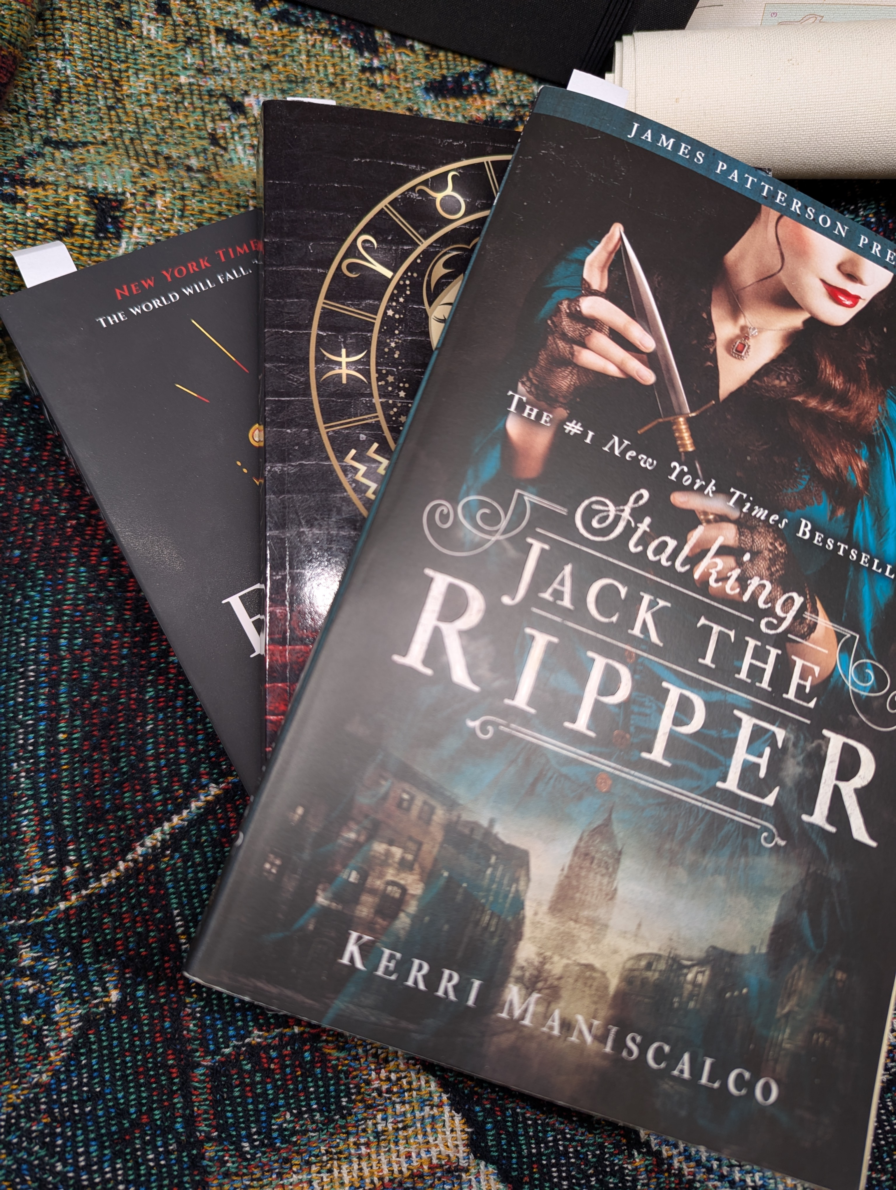 April Reading Wrap Up and TBR May&nbsp;Picks